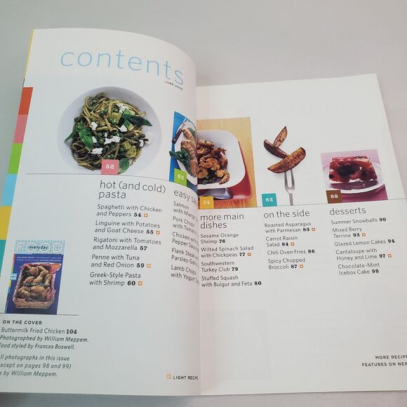 Martha Stewart EVERYDAY FOOD Magazine June 2004 Issue #13 Crispy Fried Chicken - Picture 4 of 12